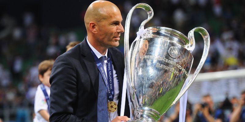HLV Zinedine Zidane - Tượng đài của nền bóng đá thế giới 5 Zidane vô địch Champions League ở mùa giải đầu tiên dẫn dắt