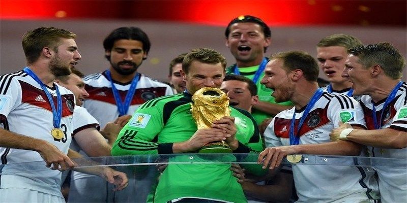 Tiểu Sử Manuel Neuer - Người Gác Đền Vĩ Đại Của Tuyển Đức 3 Các thành tích mà thủ môn người Đức đã chinh phục được